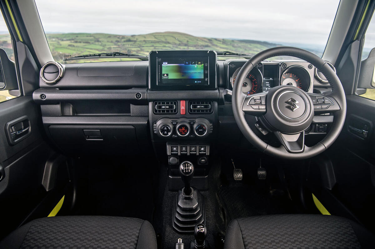 Suzuki Jimny 2018 : essai routier - tableau de bord