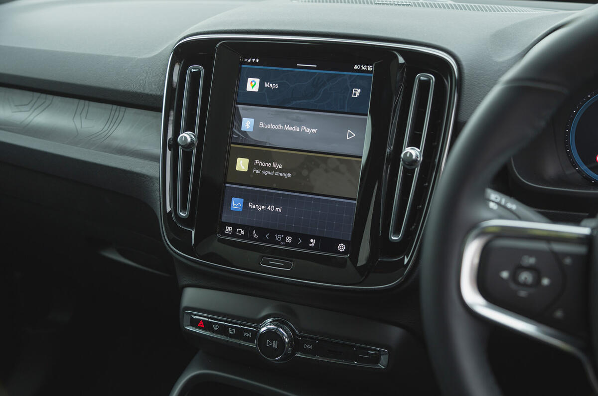 15a Volvo C40 Recharge RoadTest 2022 infotainment