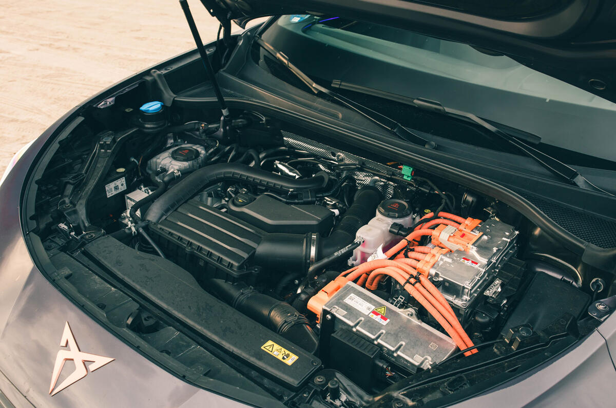 16 Cupra Terramar PHEV 2024 avis moteur