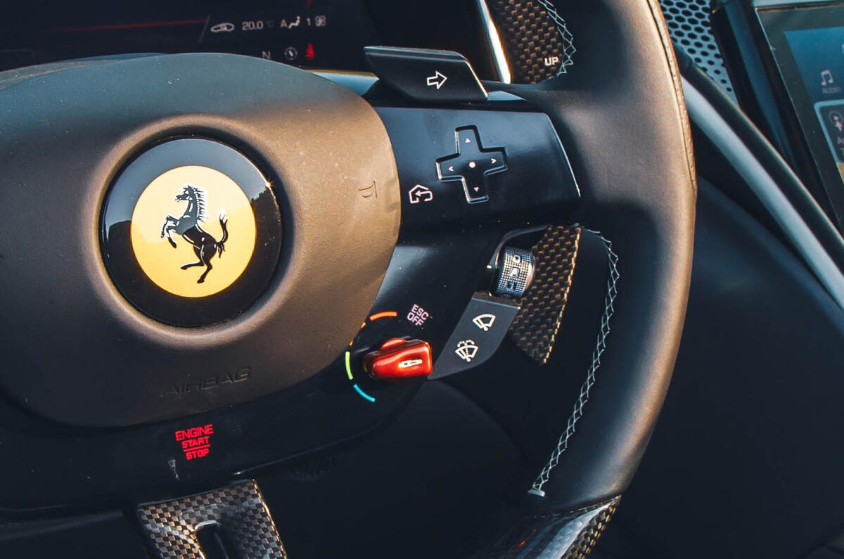 16 Ferrari Roma Spider FD 2023 capacitive controls 16 Ferrari Roma Spider FD 2023 capacitive controls