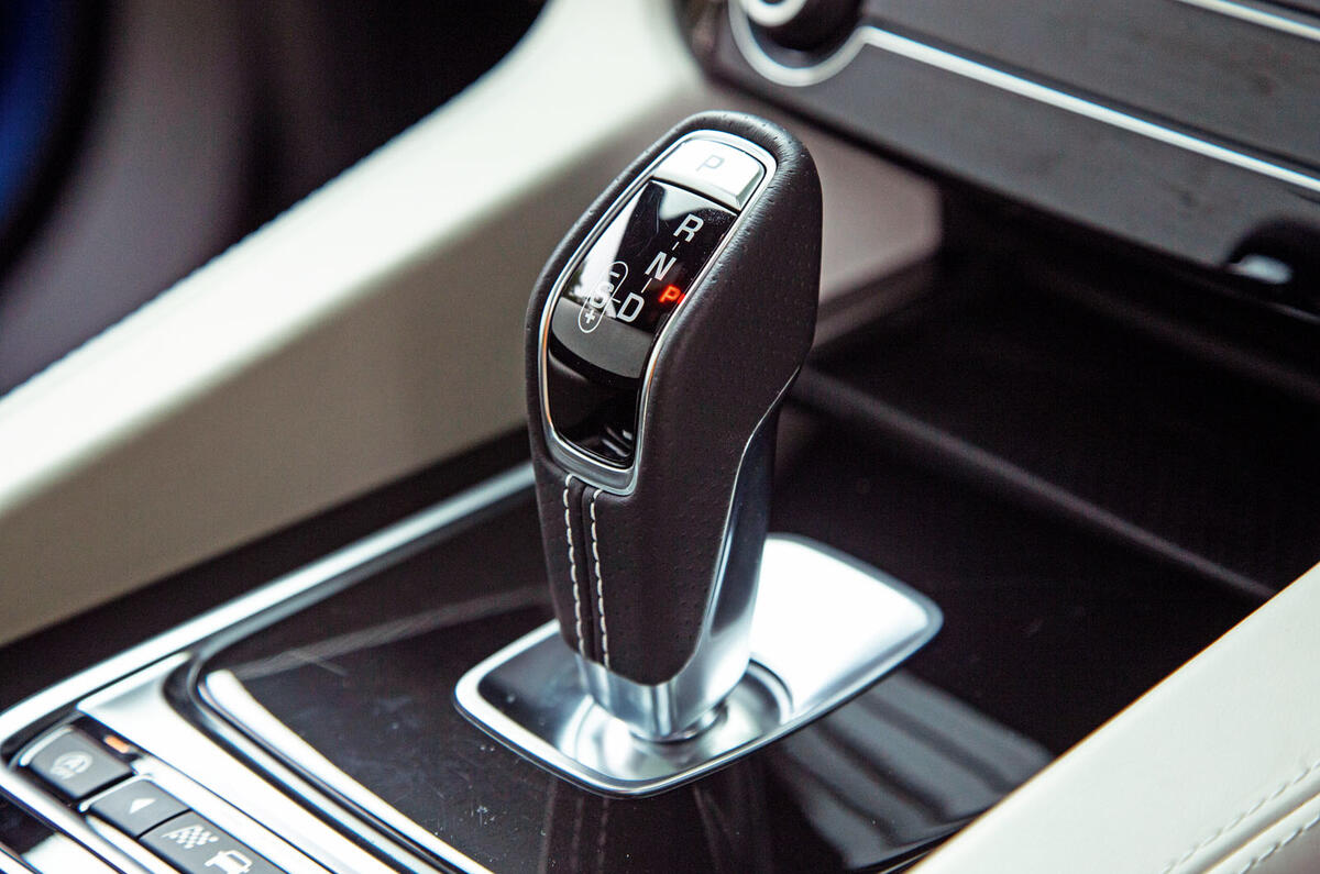 Jaguar F-Pace SVR 2019 road test review - gearstick