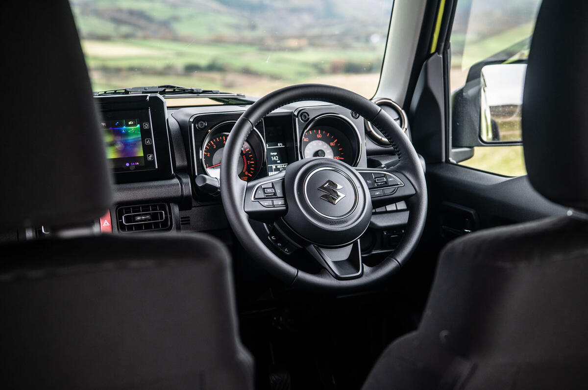 Suzuki Jimny 2018 : essai routier - volant