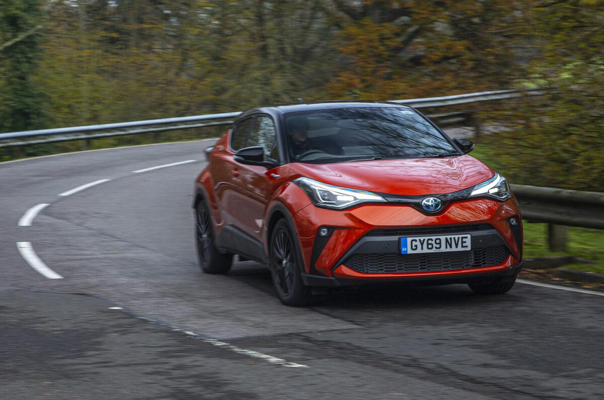 16 Toyota C HR 2021 RT cornering front