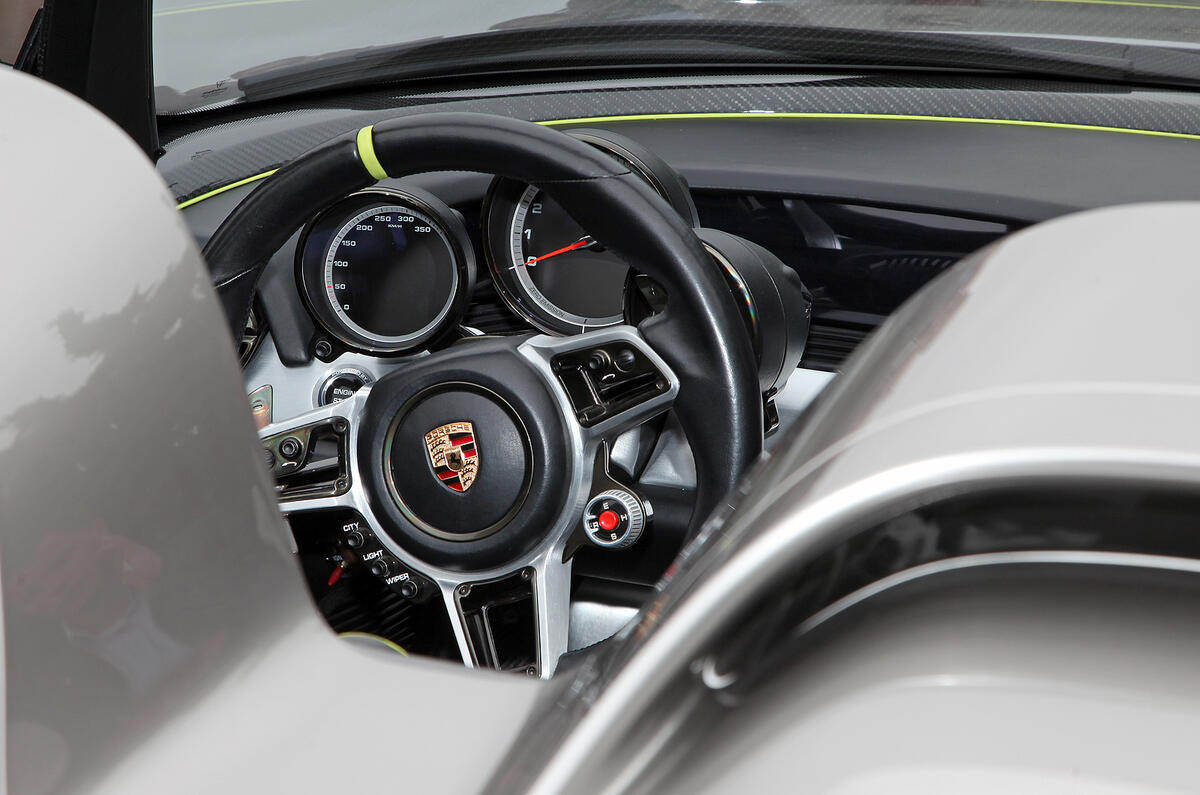 Porsche powers up 918 Spyder