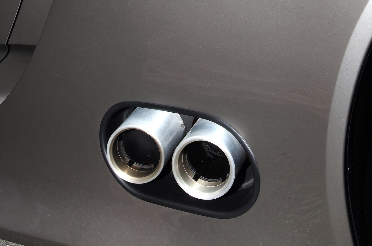 Porsche powers up 918 Spyder