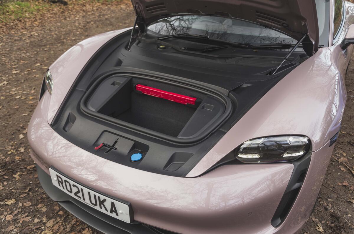 16 Porsche Taycan RWD frunk