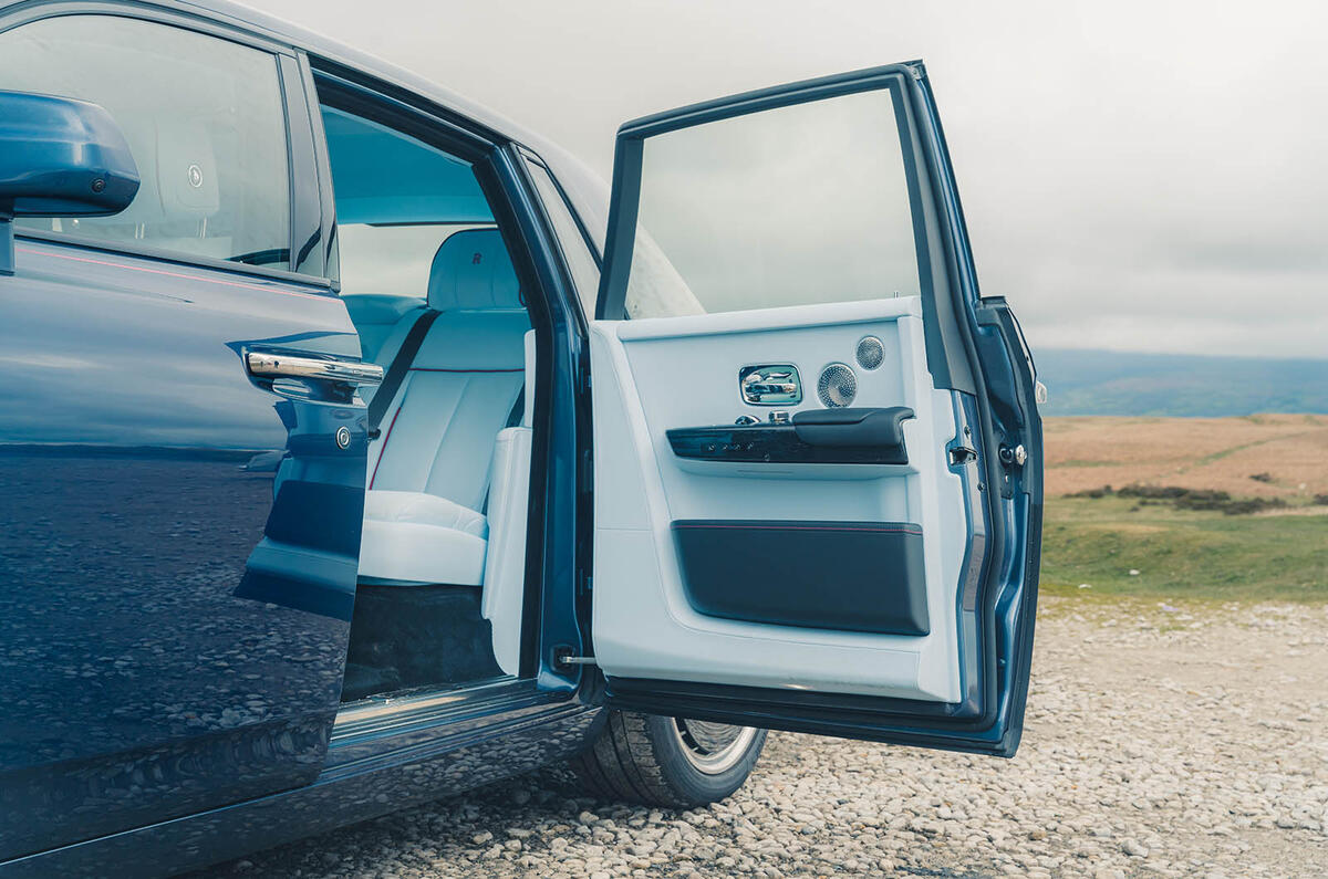 16 Rolls Royce Phantom S2 rear door