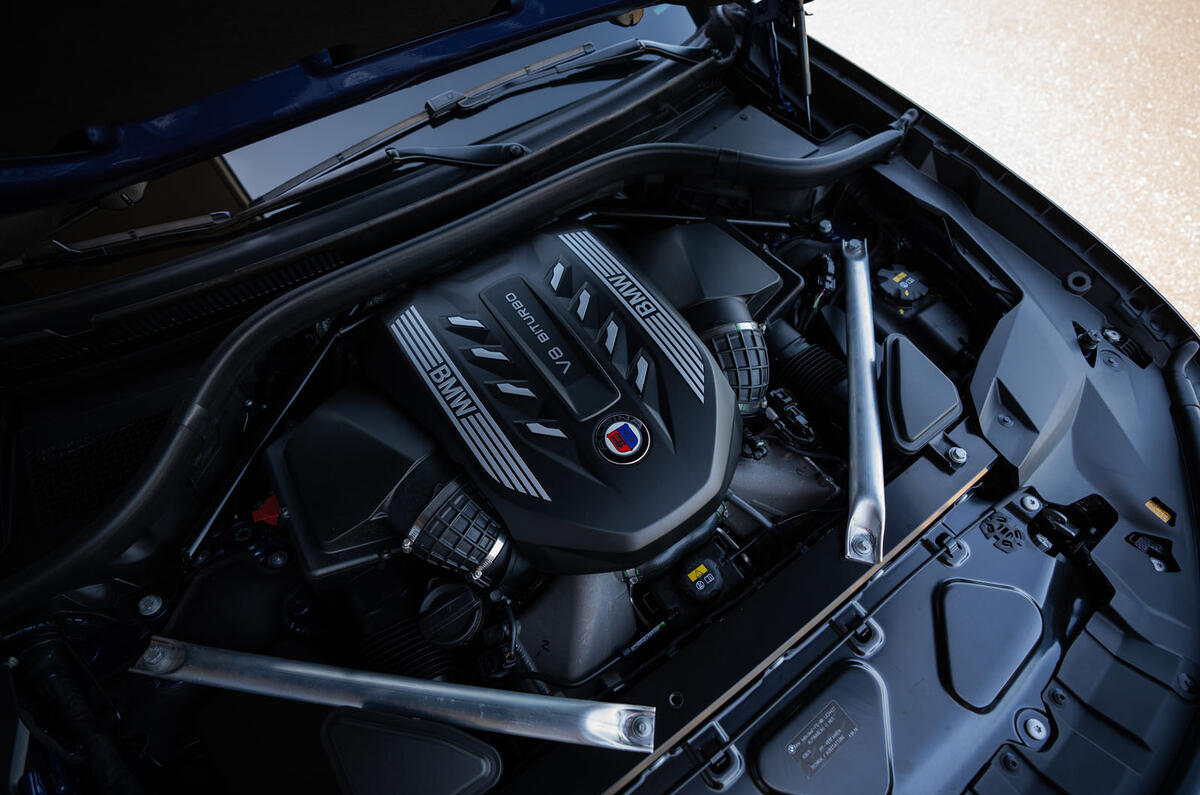 Alpina XB7 2020 road test review - engine