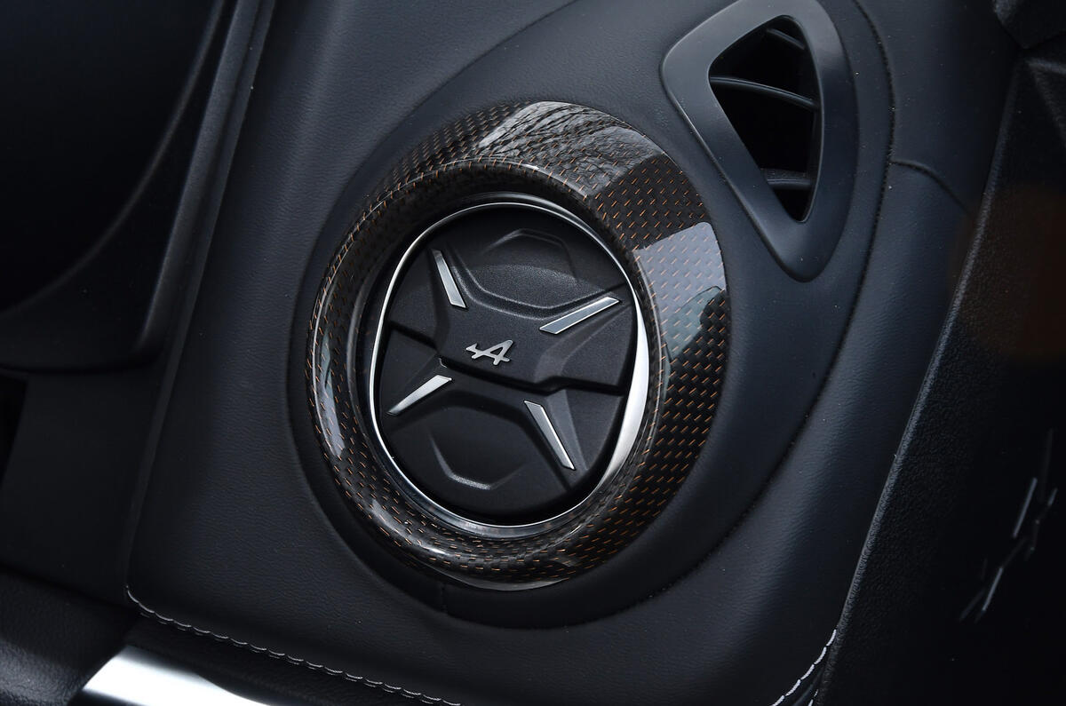 17 Alpine A110 Legende GT 2022 RT air vents