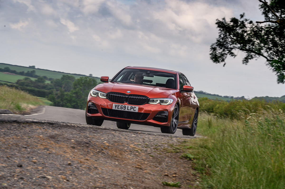 BMW 3 Series 330e 2020 road test review - on the road front
