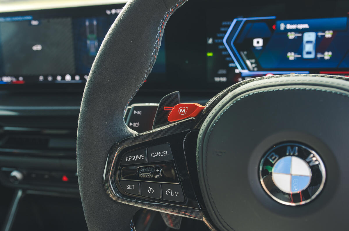 17 BMW M4 CS 2025 review mode button 17 BMW M4 CS 2025 review mode button