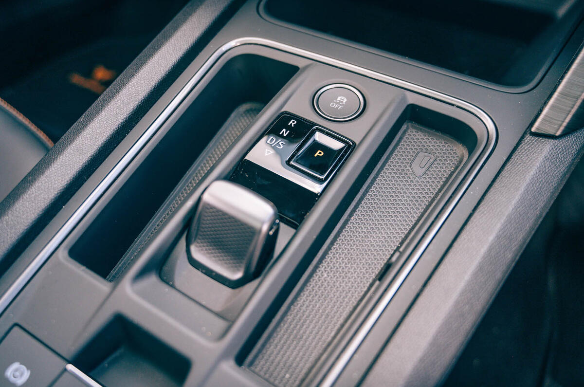 17 Cupra Leon Estate 2021 road test review centre console 17 Cupra Leon Estate 2021 road test review centre console