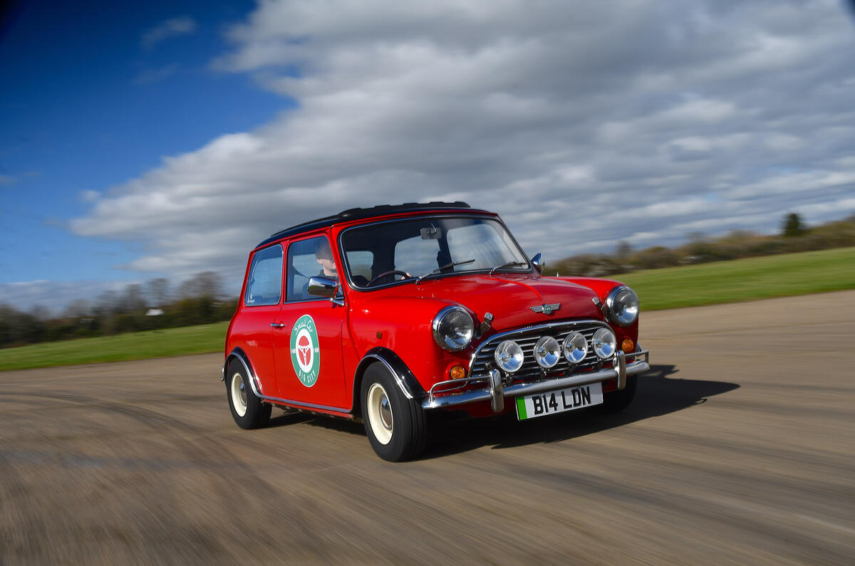 17 Electrogenic Mini Cooper electric 2022 FD front track 17 Electrogenic Mini Cooper electric 2022 FD front track