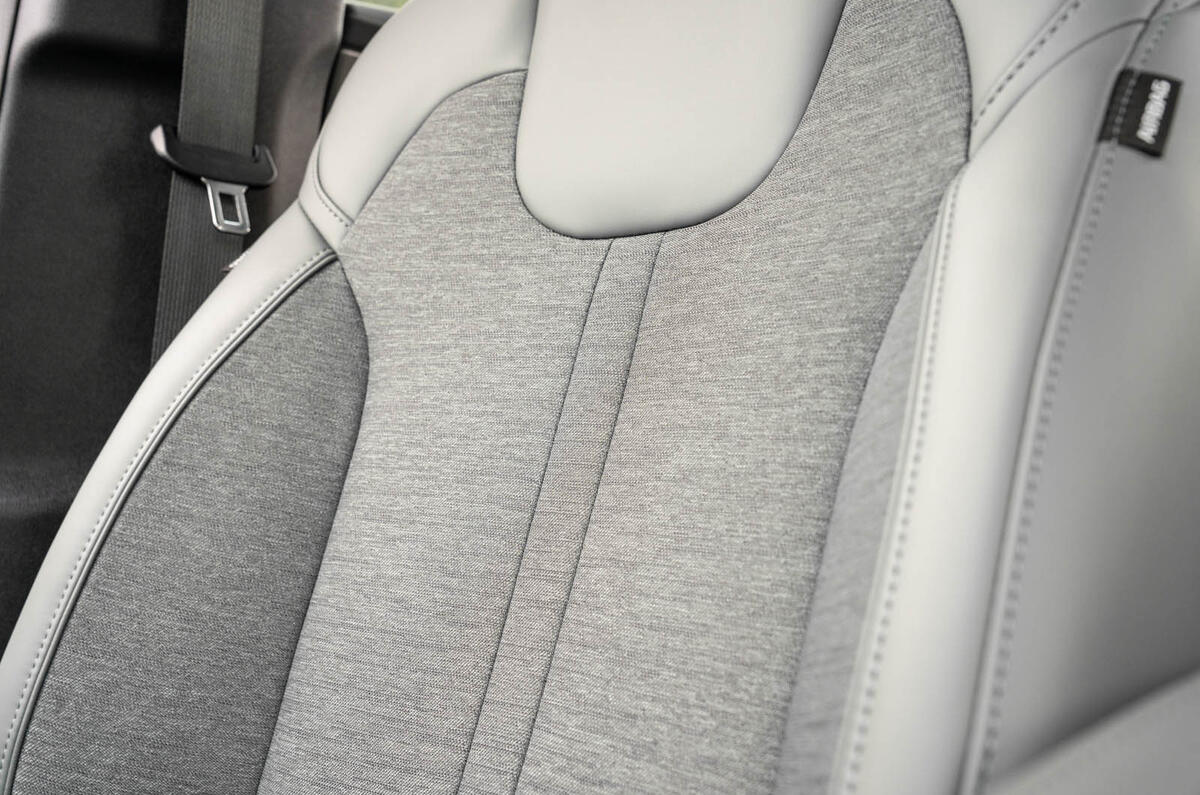 17 Kia Sorento 2024 review seat fabric