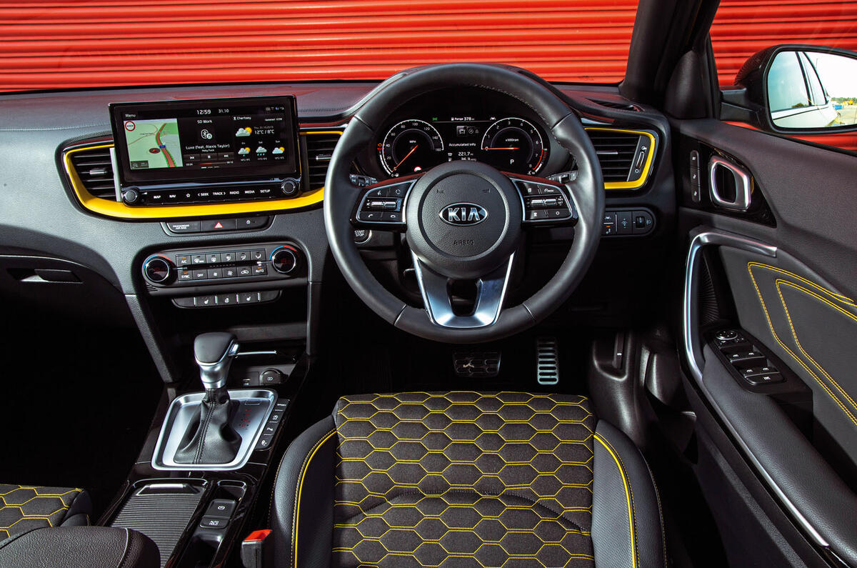 Kia Xceed 2019 road test review - dashboard