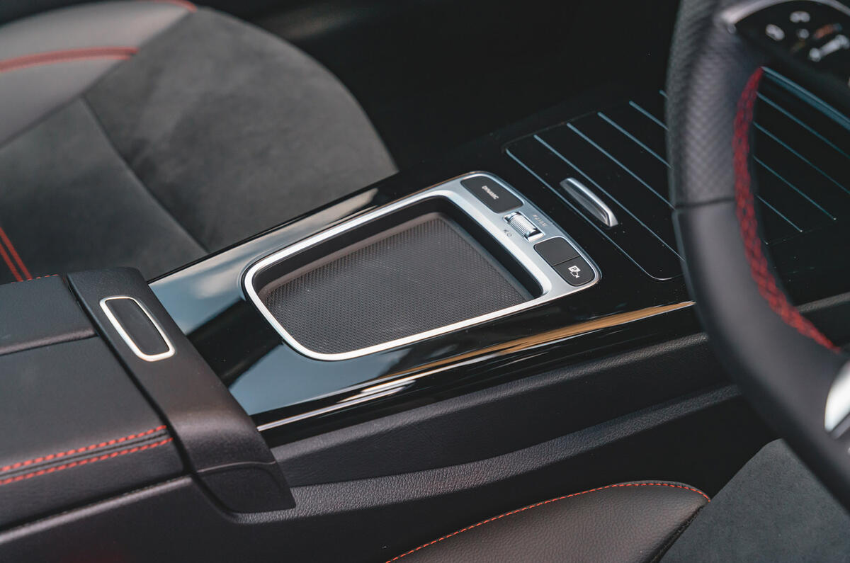 Mercedes Benz A Class RT centre console tray