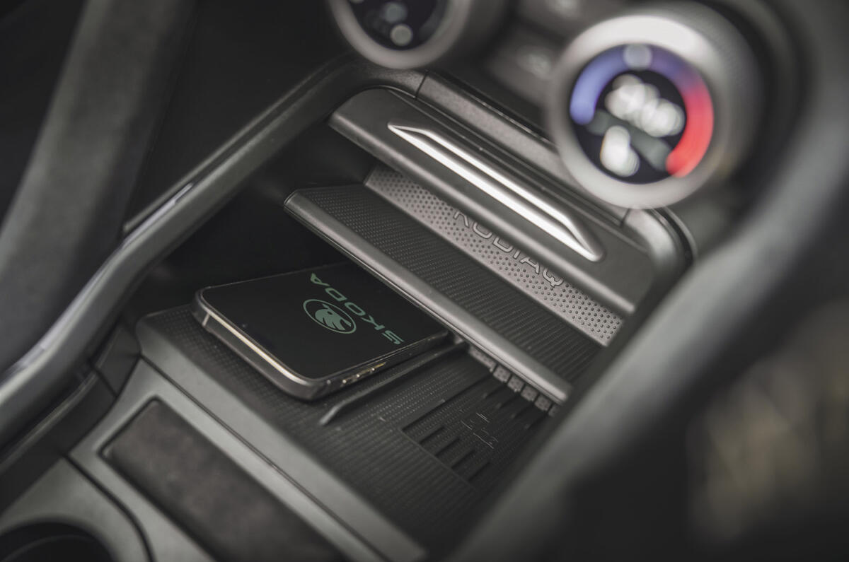 17 Skoda Kodiaq vrs 2025 Autocar review phone chargers 17 Skoda Kodiaq vrs 2025 Autocar review phone chargers