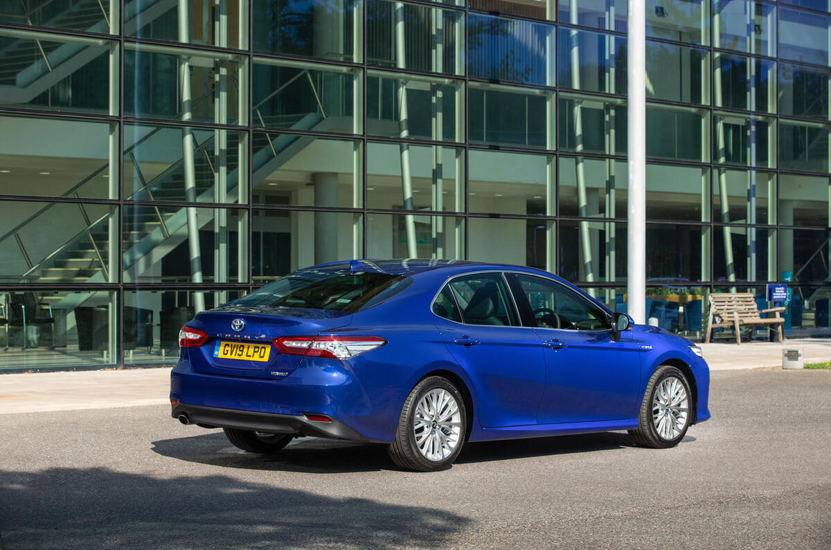 Toyota Camry 2019 review - static rear