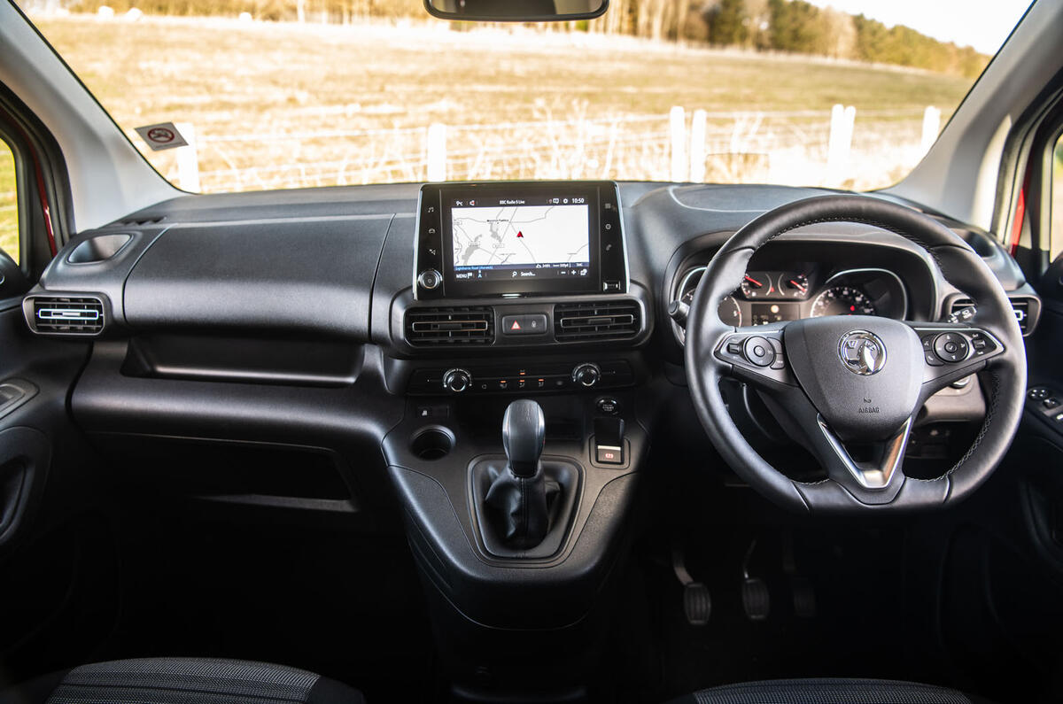 Vauxhall Combo Life 2018 road test review - dashboard