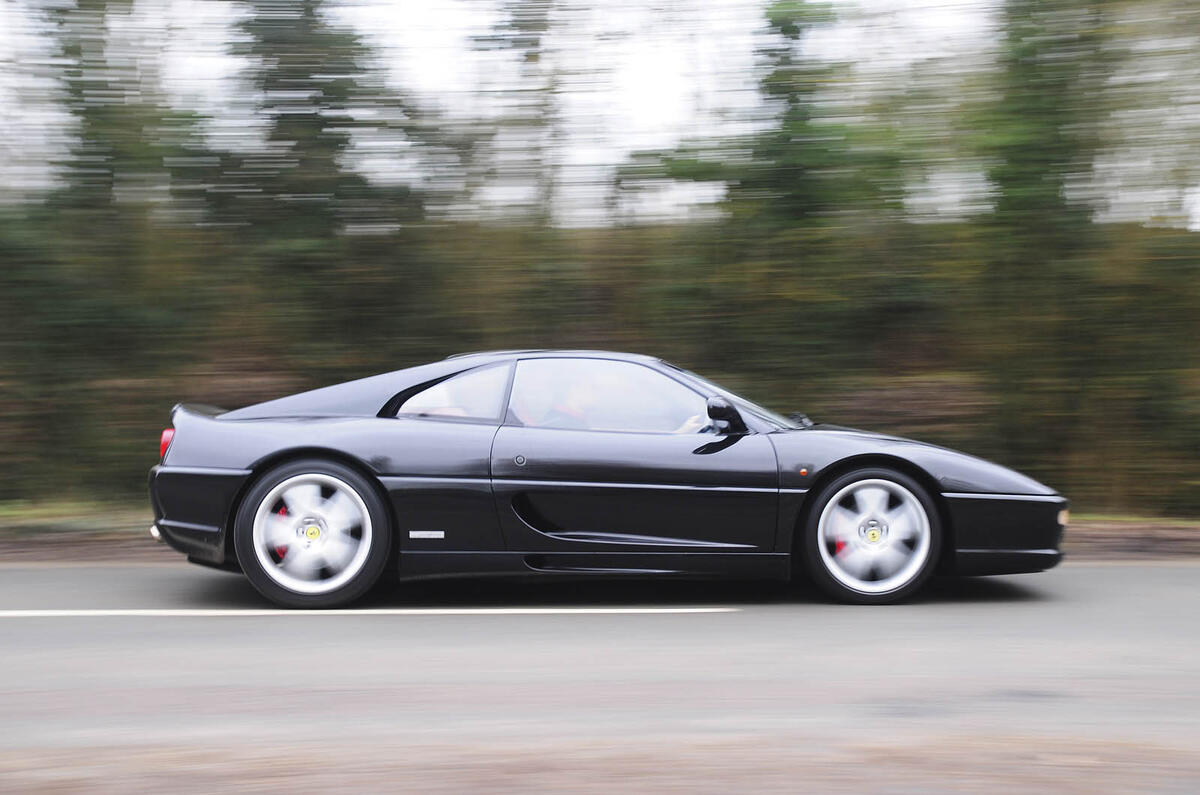 no title Lotus Exige 260 v Ferrari F355