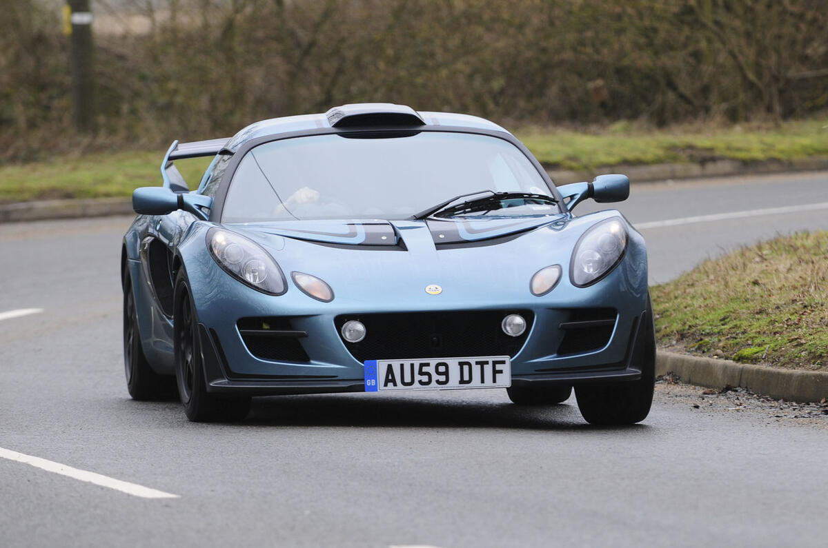 no title Lotus Exige 260 v Ferrari F355