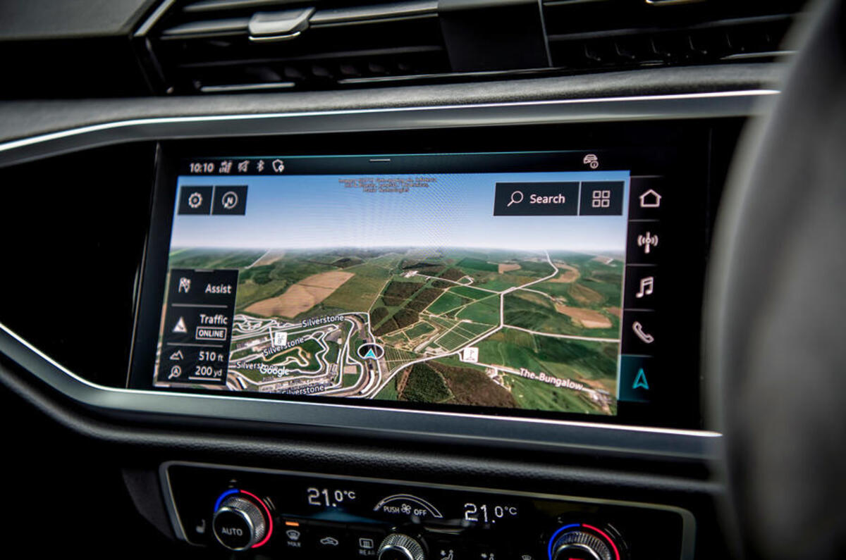 Audi RS Q3 2020 road test review - navigation