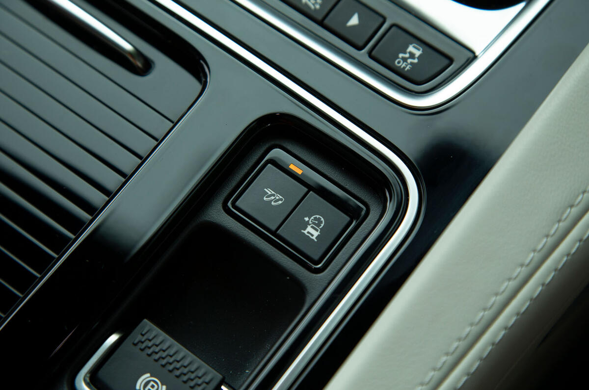 Jaguar F-Pace SVR 2019 road test review - exhaust button