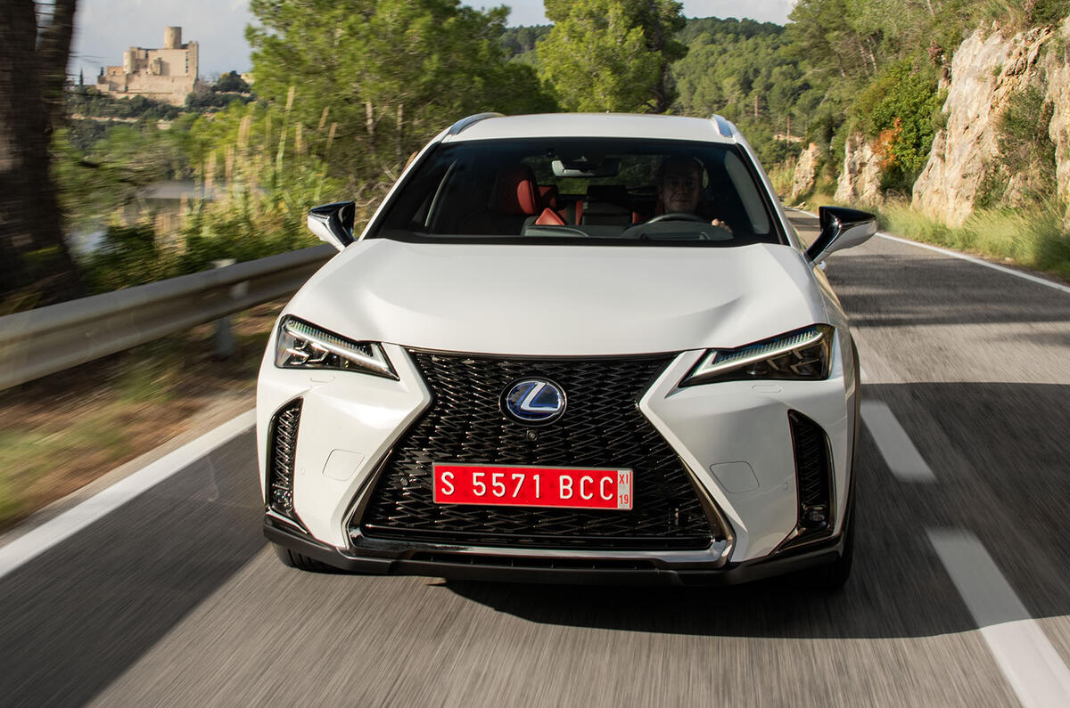 Lexus UX 2019 road test review - on the road nose