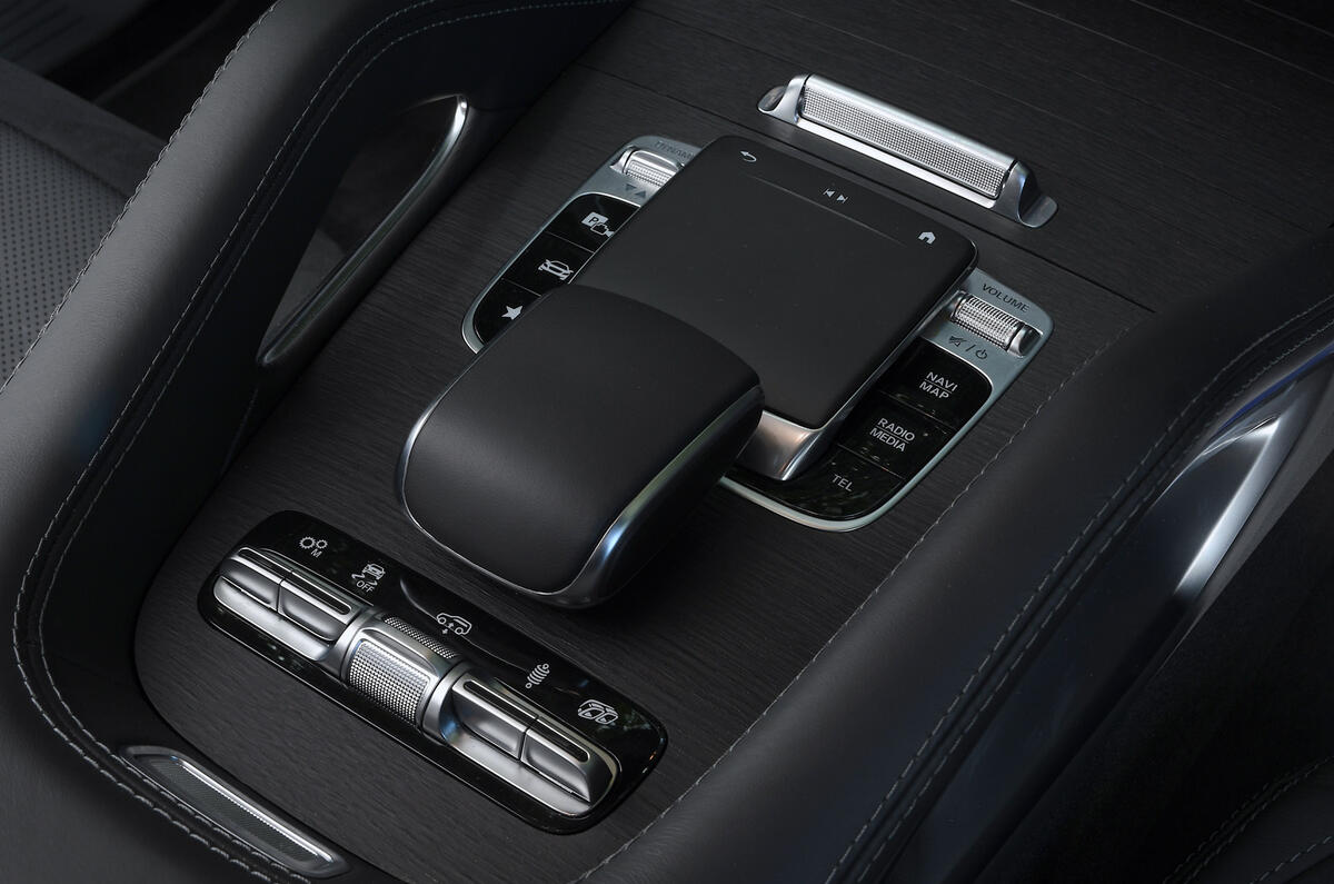 Mercedes-AMG GLE 53 2020 road test review - centre console