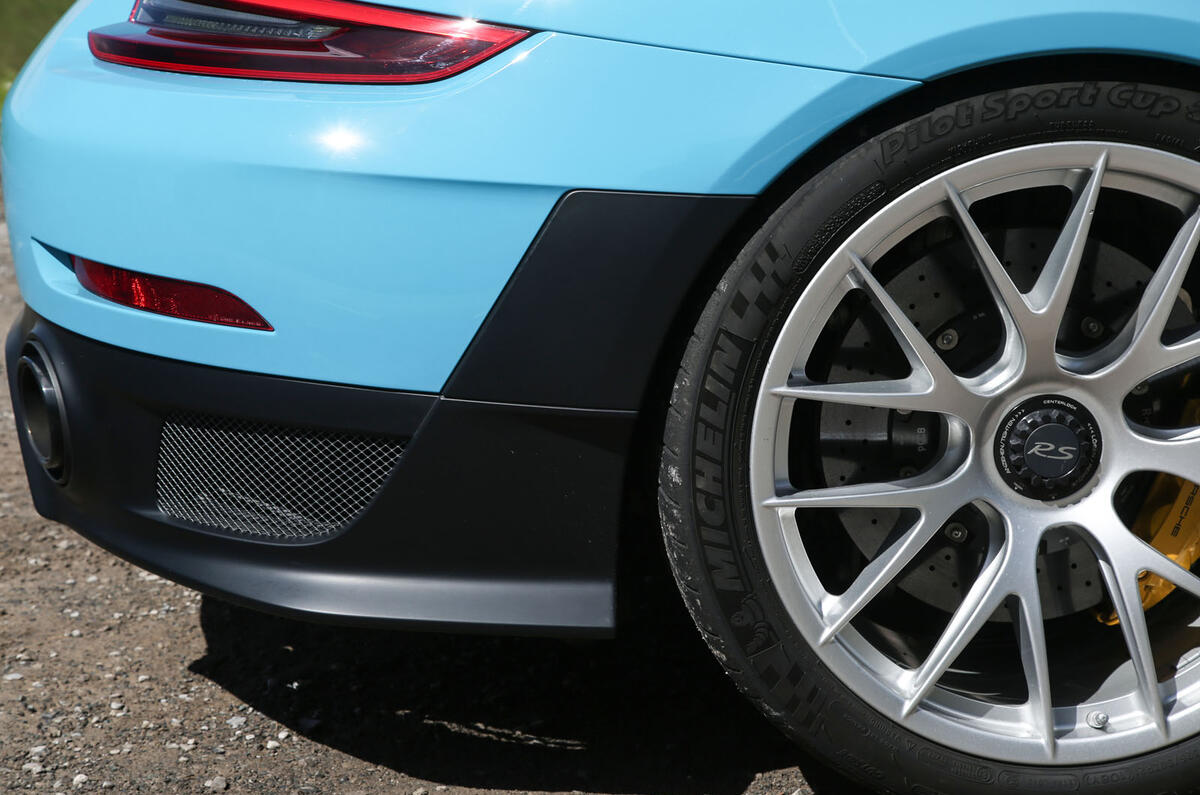 Porsche 911 GT2 RS 2018 road test review rear arch