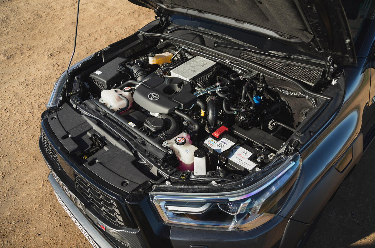 18 Toyota Hilux GR Sport RT 2023 engine 18 Toyota Hilux GR Sport RT 2023 engine