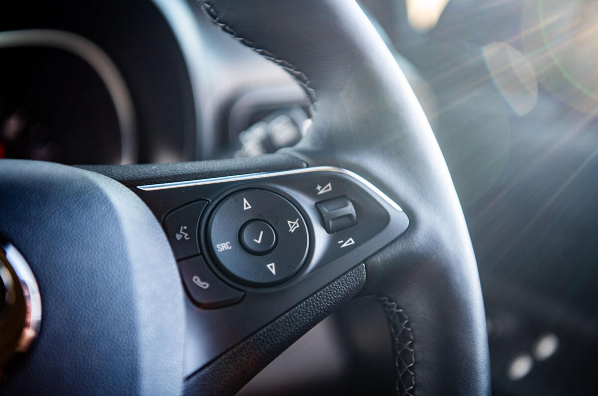 Vauxhall Combo Life 2018 road test review - steering wheel