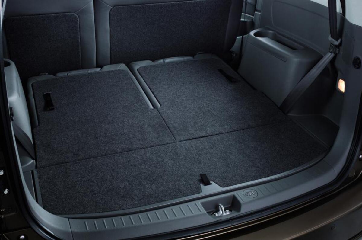 Proton Exora boot space