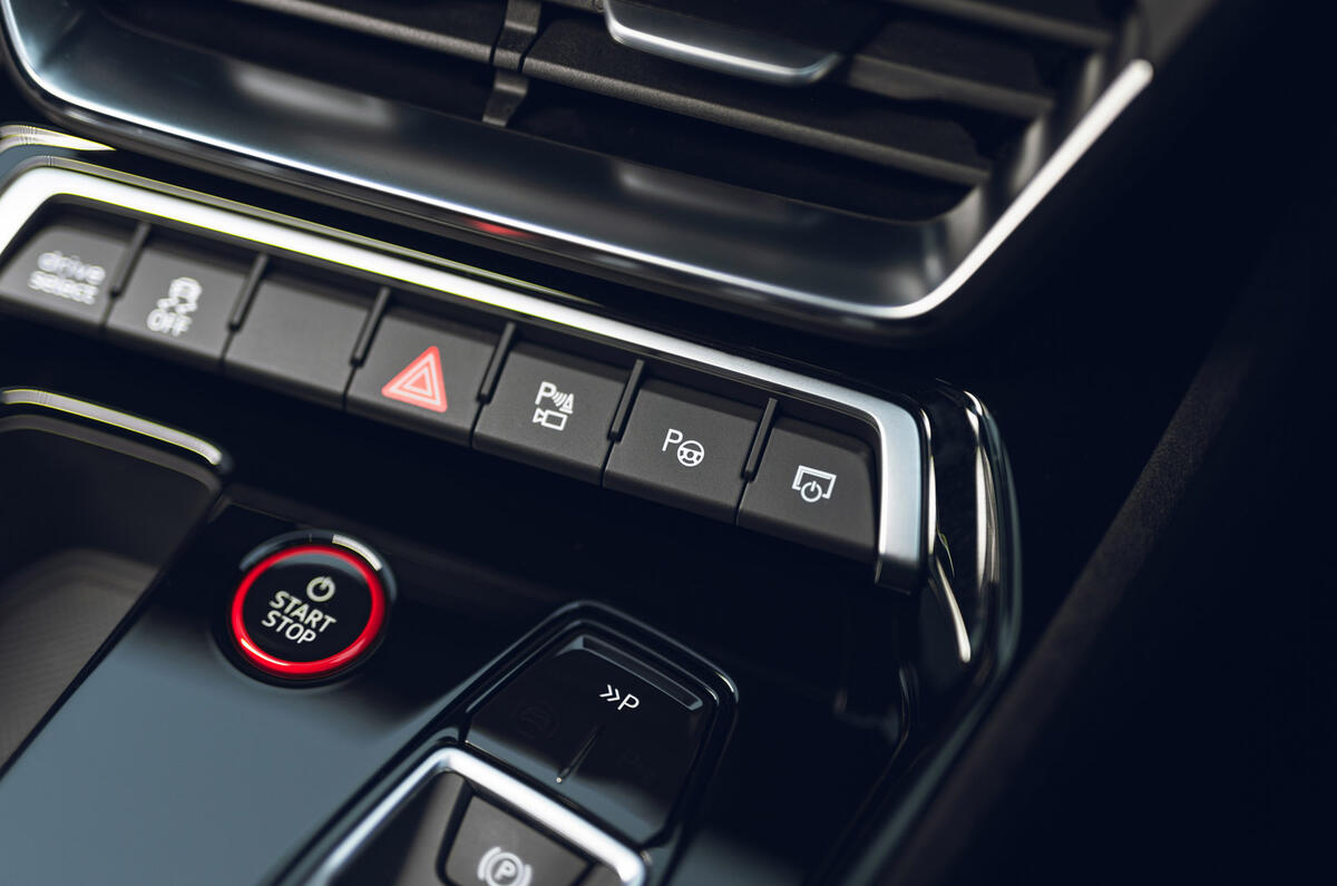19 Audi S E Tron GT 2024 review buttons