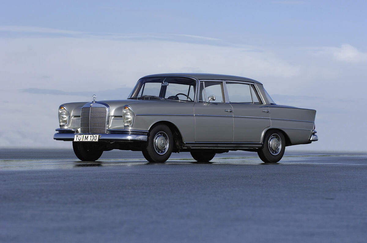 no title History of the Mercedes S-class - picture special