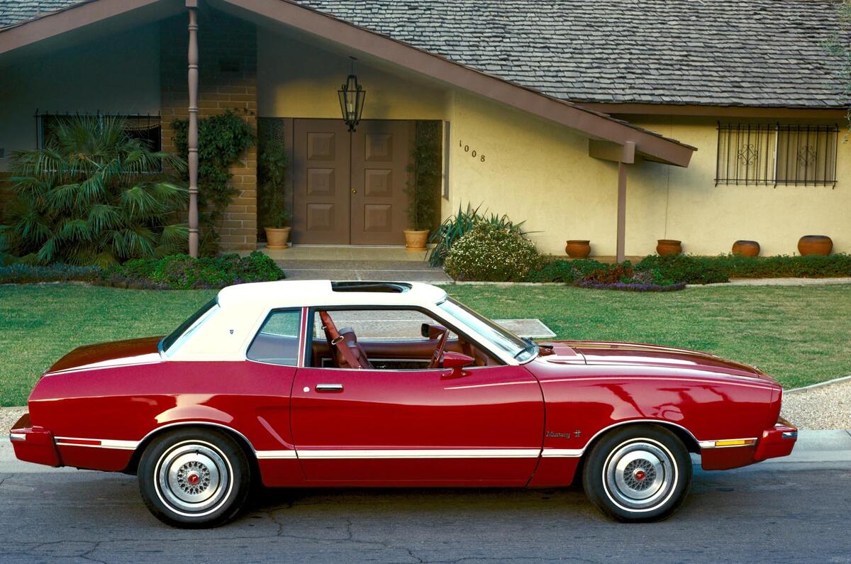 no title History of the Ford Mustang - picture special