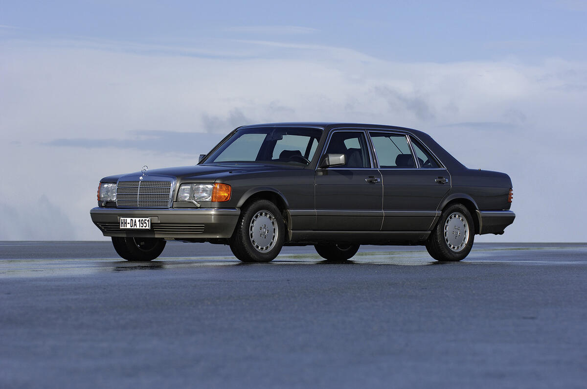 no title History of the Mercedes S-class - picture special