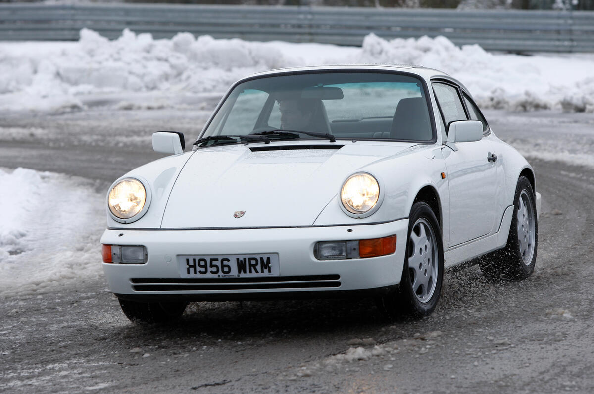 Porsche 911 964 Carrera 4