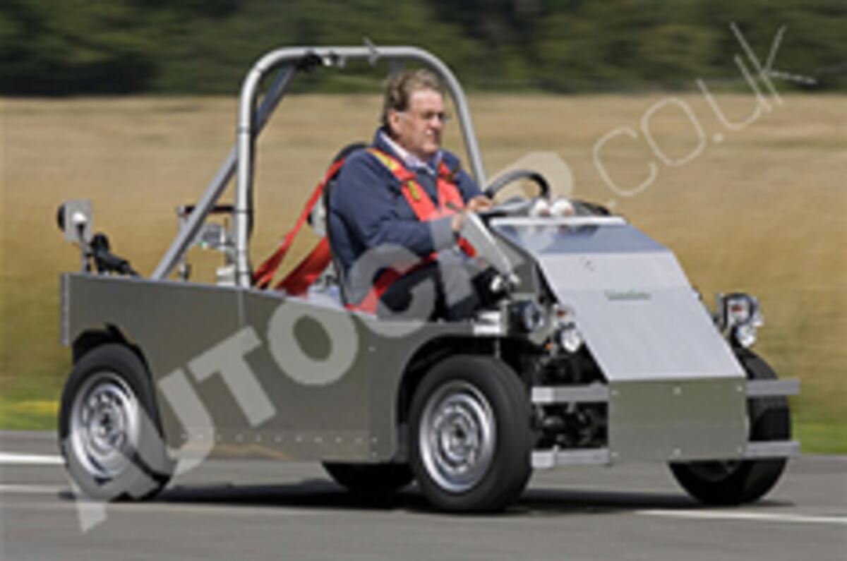 Murray's T25 outspaces Smart