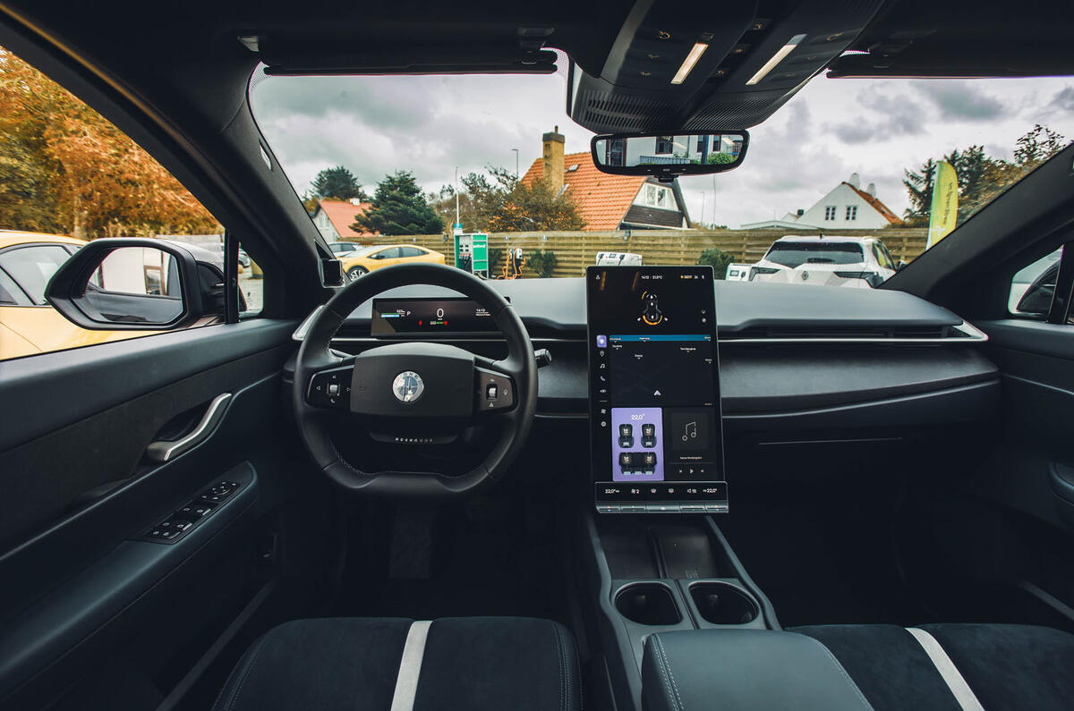 1fisker ocean review 2023 14 dash 1fisker ocean review 2023 14 dash