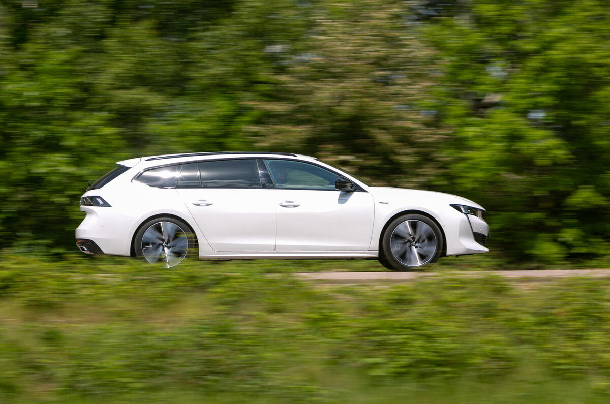 Peugeot 508 SW 2019 review - hero side