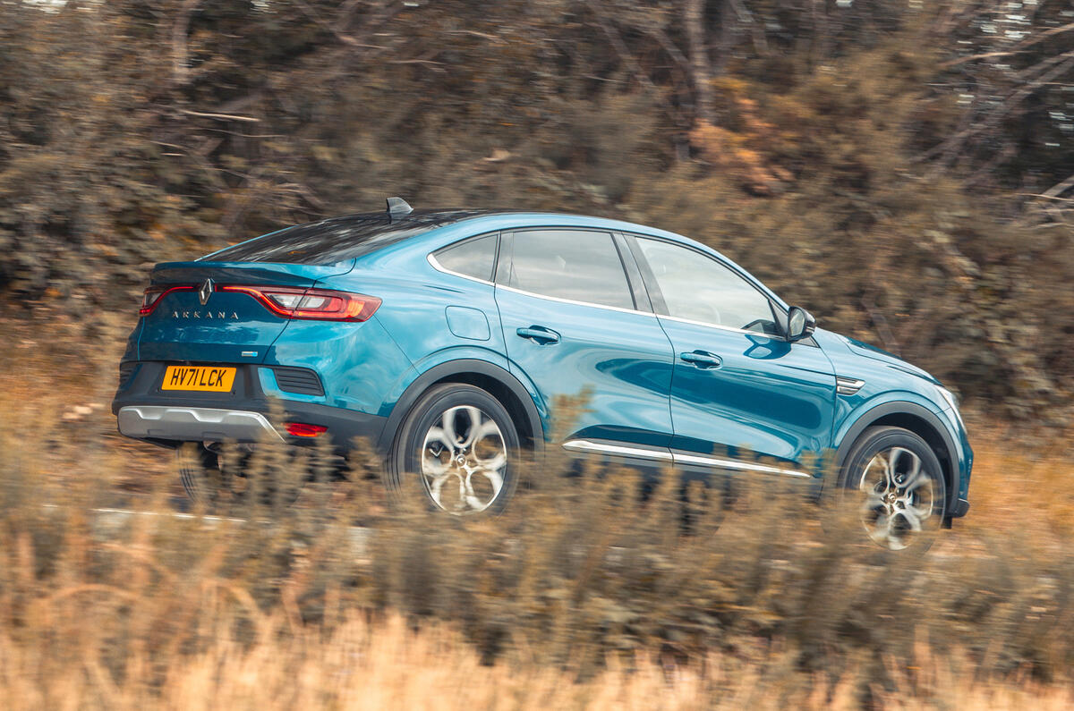 2 Renault Arkana 2021 road test review hero side 2 Renault Arkana 2021 road test review hero side