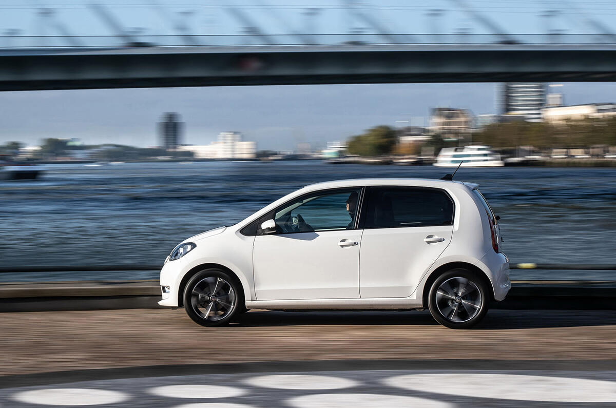 SKoda Citigo-e IV 2020 road test review - hero side SKoda Citigo-e IV 2020 road test review - hero side
