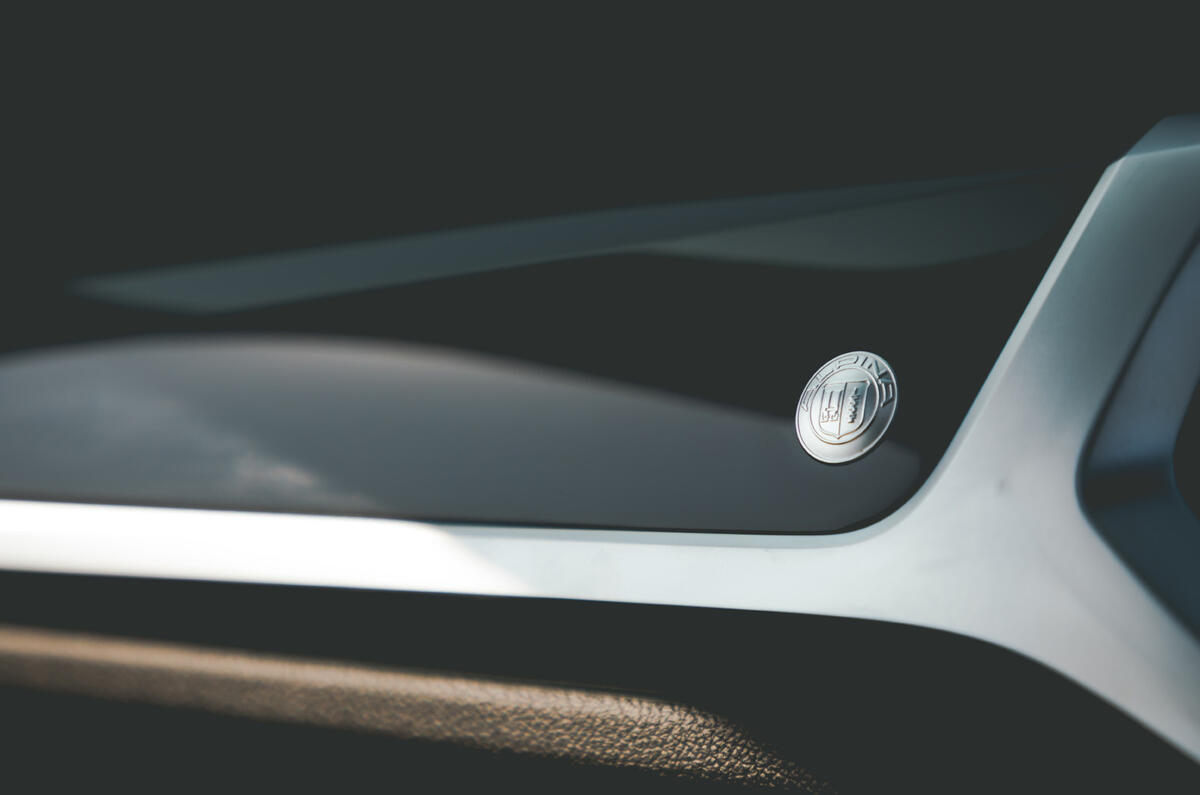 Alpina B3 Touring 2020 road test review - dashboard trim Alpina B3 Touring 2020 road test review - dashboard trim