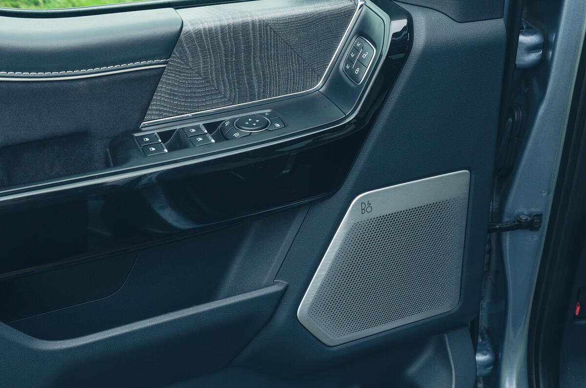 20 Ford F150 Lightning RT 2023 door card