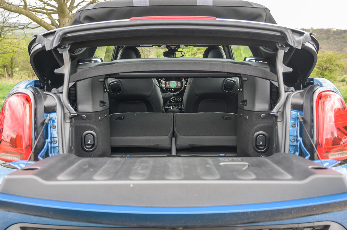 20 Mini Convertible 2021 RT boot