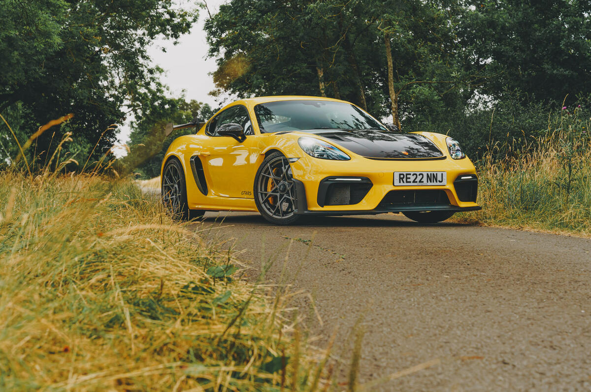 20 Porsche Cayman GT4 RS RT 2022 static
