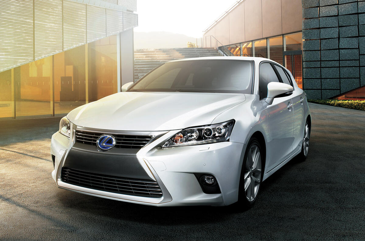 Lexus CT200h receives major makeover