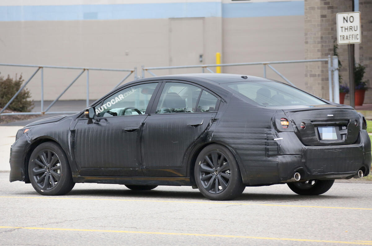 2015 Subaru Legacy revealed for first time