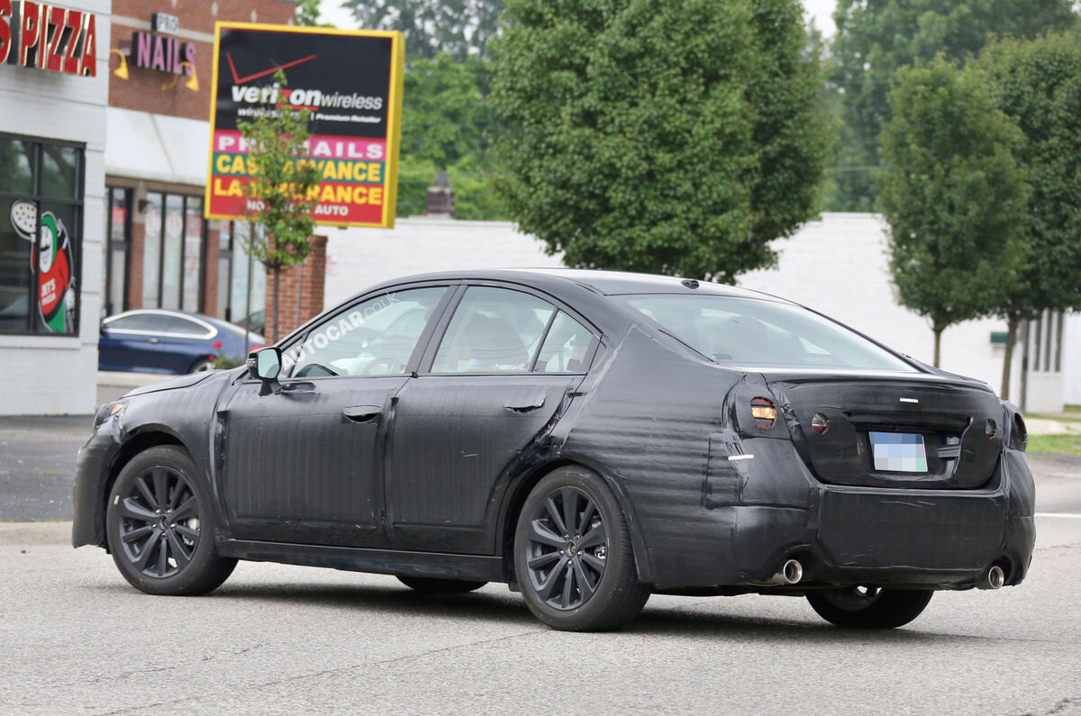 2015 Subaru Legacy revealed for first time